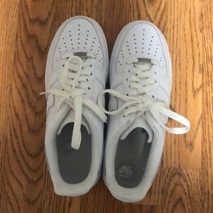 White Nike Air Force 1 sneakers